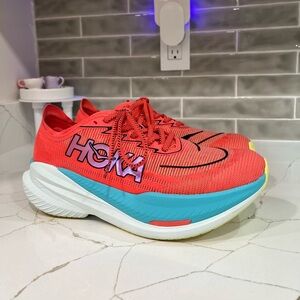 Hoka Mach X 2 Running Shoes. Women’s Size 8.5B Color Grapefruit / Electric Coral